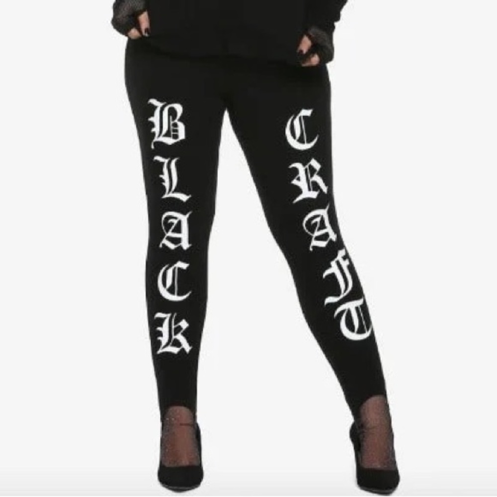 BlackCraft Cult Stirrup Womens Leggings